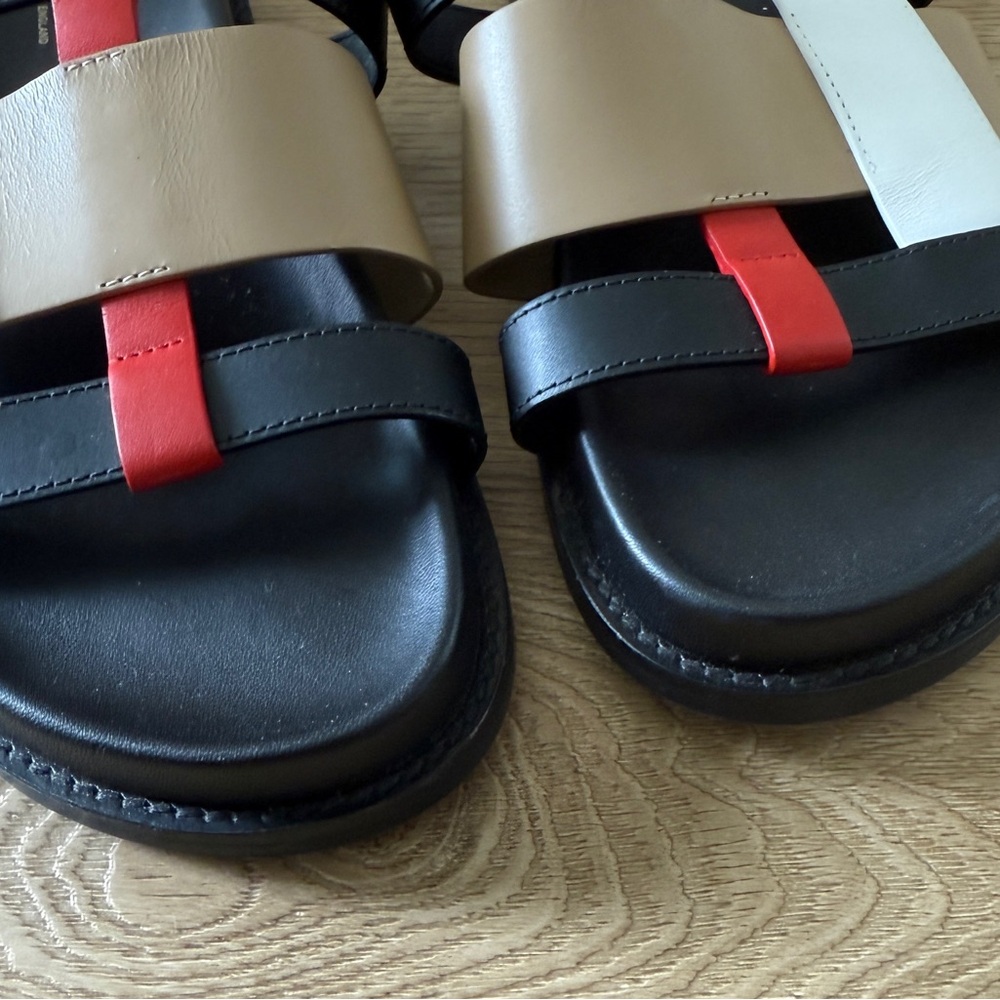 Worn once Perfect condition 
Woven Slides Flat Sandals EUR 40 / US 9.5 - Picture 6 of 10